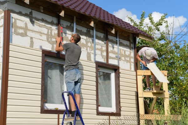 Cost of Handyman Siding Repair in Crestview