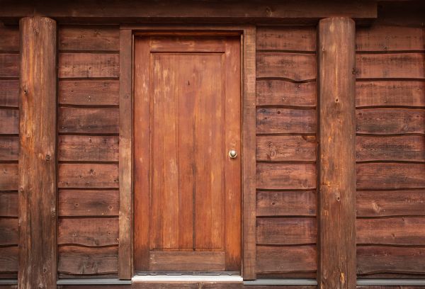 Log Cabin Siding Installation in Crestview