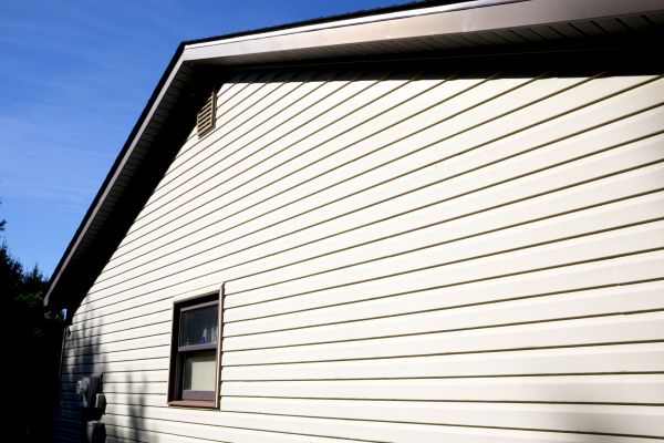 Dutch Lap Siding Installation in Crestview