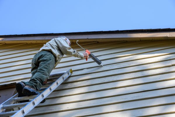 Vinyl Siding Caulk Repair in Crestview